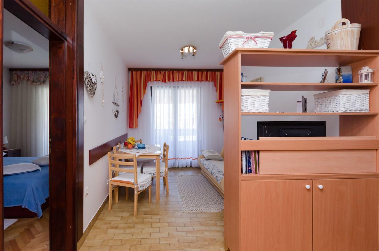 Apartments Branka Punat Bagian luar foto